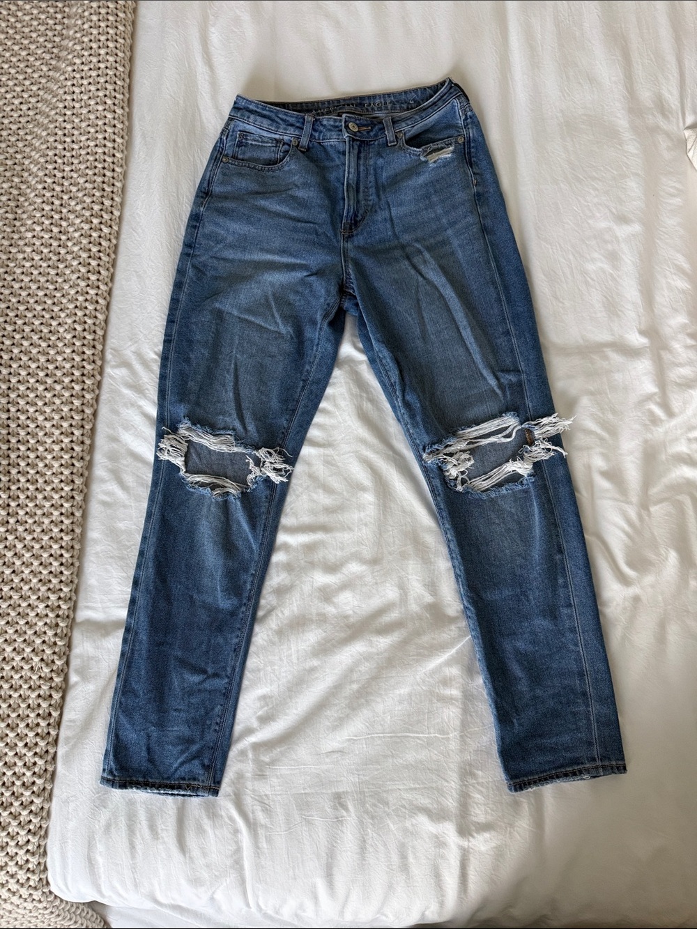 American Eagle Outfitters Distressed Mom Jeans — Dark Blue